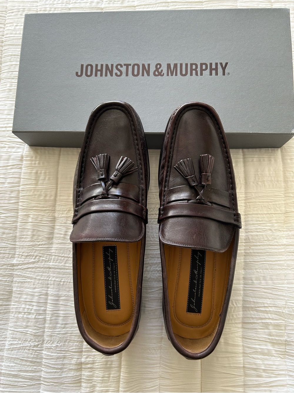 Johnston & Murphy Italian-made men’s loafer shoes, new without tags, Size 9